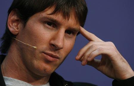 File&nbsp;photo&nbsp;shows&nbsp;FIFA&nbsp;Men's&nbsp;World&nbsp;Player&nbsp;of&nbsp;the&nbsp;Year&nbsp;2009&nbsp;nominee&nbsp;Lionel&nbsp;Messi&nbsp;of&nbsp;Argentina&nbsp;attends&nbsp;a&nbsp;press&nbsp;conference&nbsp;before&nbsp;the&nbsp;FIFA&nbsp;World&nbsp;Player&nbsp;Gala&nbsp;in&nbsp;Zurich&nbsp;Dec.&nbsp;21,&nbsp;2009.&nbsp;(Xinhua/Reuters,&nbsp;File&nbsp;Photo)