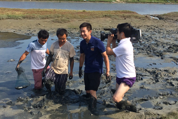 《远方的家》主持人孙亚鹏