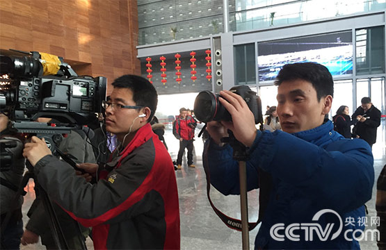 △《法律讲堂》栏目编导 李让 闫红岩