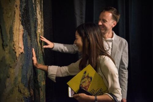 Vincent Van Gogh has arrived in China. Not the man himself, but his post-Impresionist artwork, which is being shown in a brand new exhibition outside a shopping mall in north western Beijing.