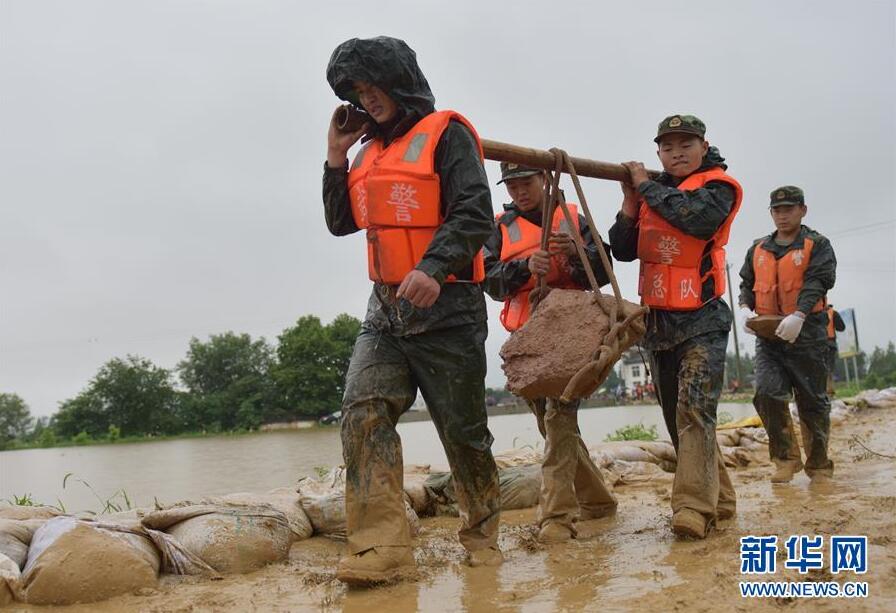 Heroes, silver lining in China floods 