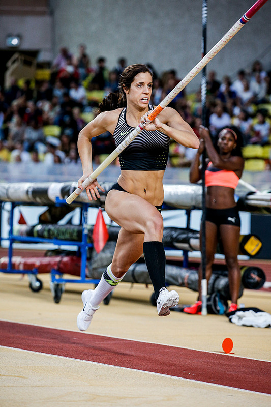 Katerina Stefanidi (GRE) cleaed 4.81m winning the Women