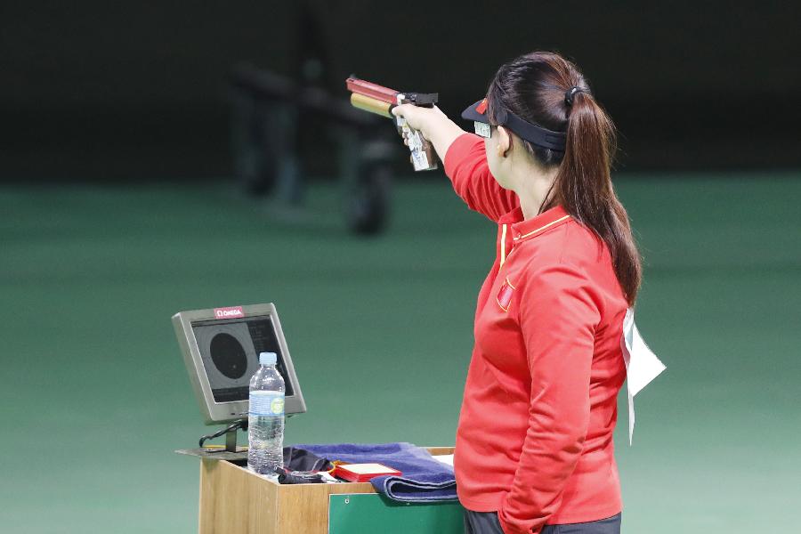 Zhang Mengxue wins China