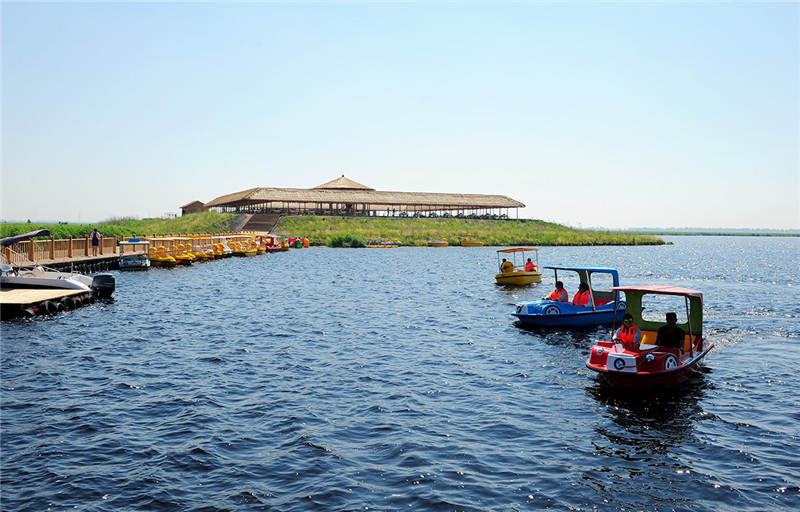 富裕县境内的龙安桥国家湿地公园