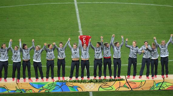 Deutschlanders win women