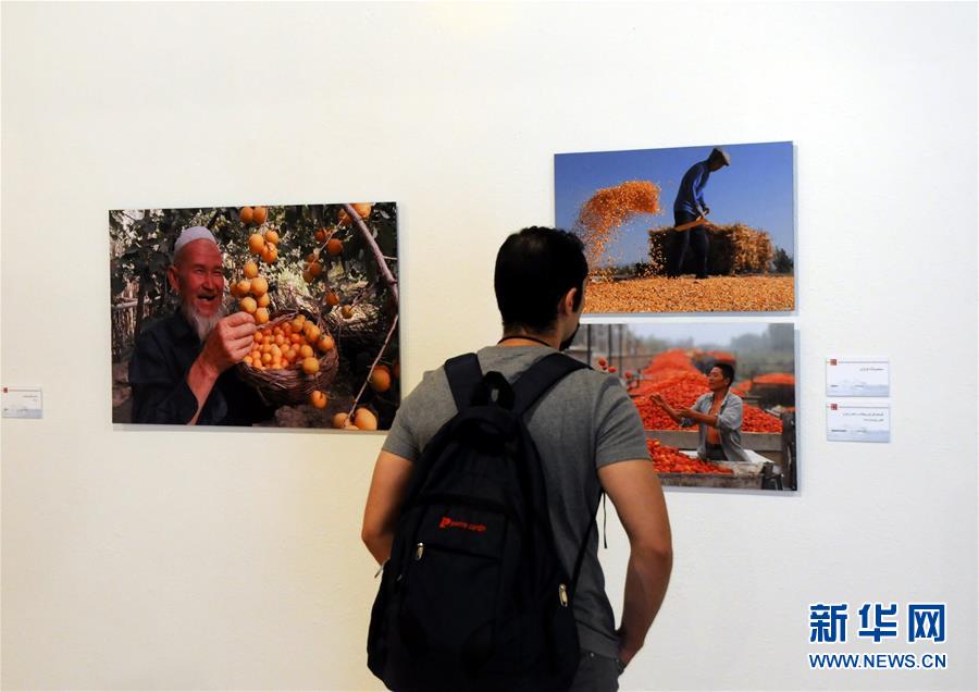The 7 day-event involves several exhibitions, concerts and fashion shows all about Xinjiang.