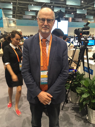 外国专家记者高度评价习主席演讲：中国倡议指明世界进步方向