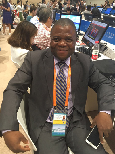 外国专家记者高度评价习主席演讲：中国倡议指明世界进步方向