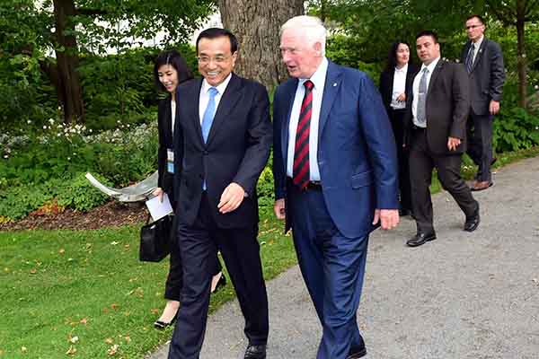 Premier Li Keqiang met with Canada
