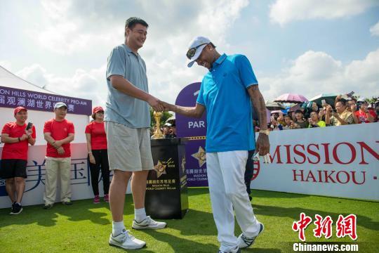 The two recent additions to the NBA Hall of Fame, Yao Ming and Allen Iverson were the focus of the attention from fans and participants.