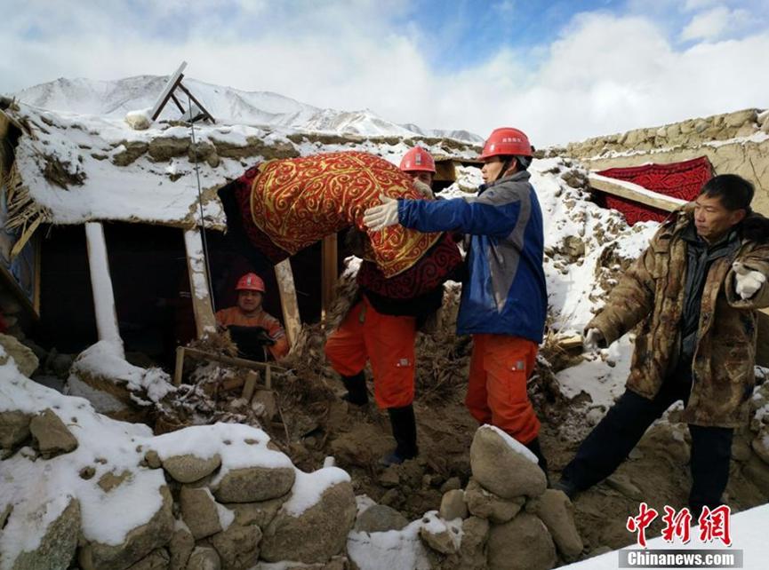 Relief supplies have arrived, including tents, food, coal, and power generators. More than 300 soldiers have been deployed to help the residents. 