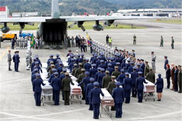 Friday, the remains of several Brazilians who were among the 71 people died in the accident were repatriated back home. 
