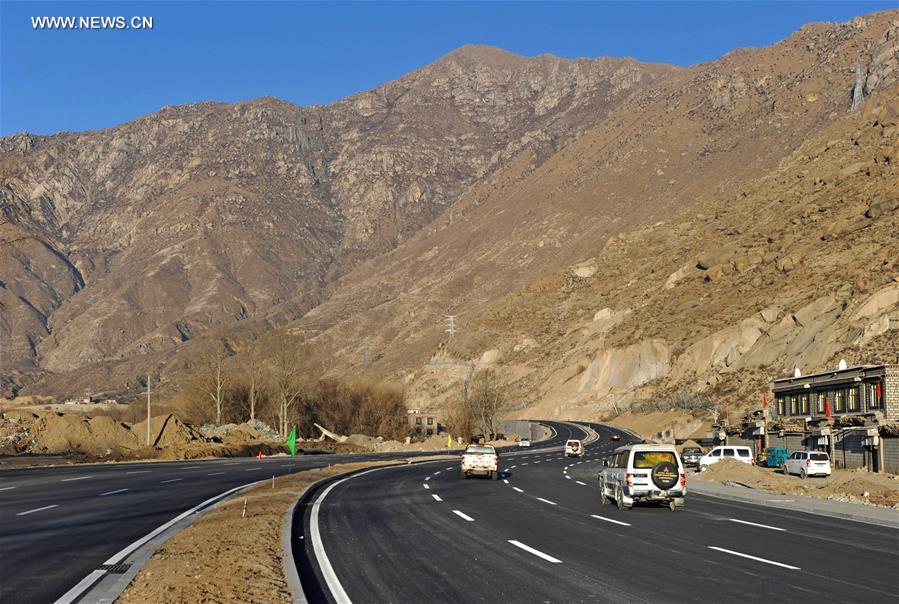 Photo taken on Jan. 6, 2017 shows the bridge construction site of the south section of a ring road near the Potala Palace in Lhasa, capital of southwest China