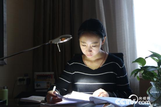 常海霞是裕固族唯一的全国人大代表，连续五年提关于祁连山保护的建议。