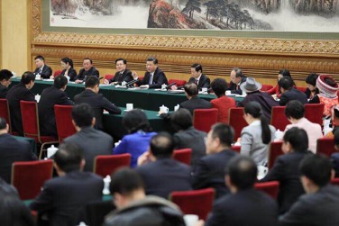 3月8日上午，中共中央总书记、国家主席、中央军委主席习近平来到十二届全国人大五次会议四川代表团参加审议。