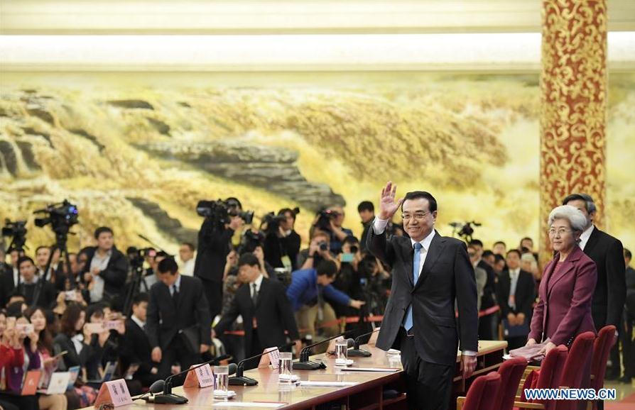 Chinese Premier Li Keqiang gives a press conference at the Great Hall of the People in Beijing, capital of China, March 15, 2017. (Xinhua/Zhao Yingquan)