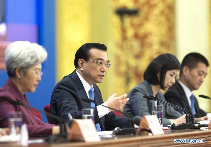 Chinese Premier Li Keqiang gives a press conference at the Great Hall of the People in Beijing, capital of China, March 15, 2017. (Xinhua/Cui Xinyu)