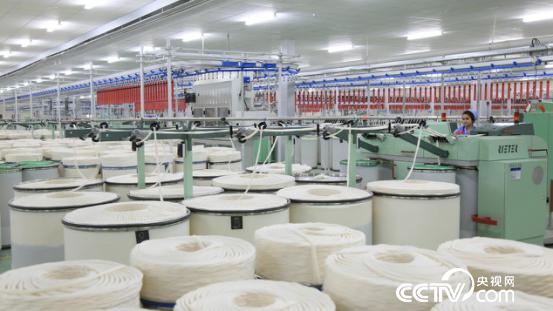 　　纺织产业园一期六万锭纺织一车间粗纱工序