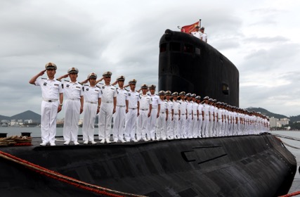 海军372潜艇官兵群体。  高毅 摄