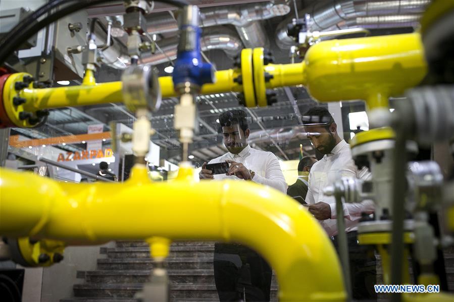 People visit the 22nd Iran International Oil, Gas, Refining and Petrochemical Exhibition in Tehran, Iran, May 6, 2017. Iran kicked off a major energy exhibition in the capital Tehran on Saturday with the participation of 1,500 foreign companies. (Xinhua/Ahmad Halabisaz)