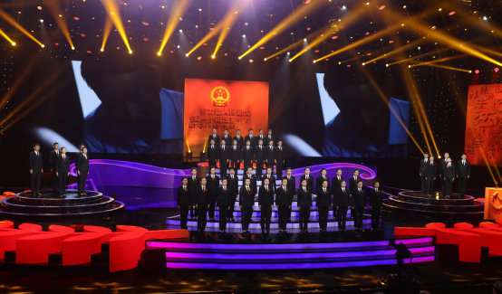 歌曲大合唱《法官颂歌》