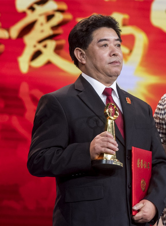 江西省鄱阳县人民法院芦田人民法庭庭长 邹来水