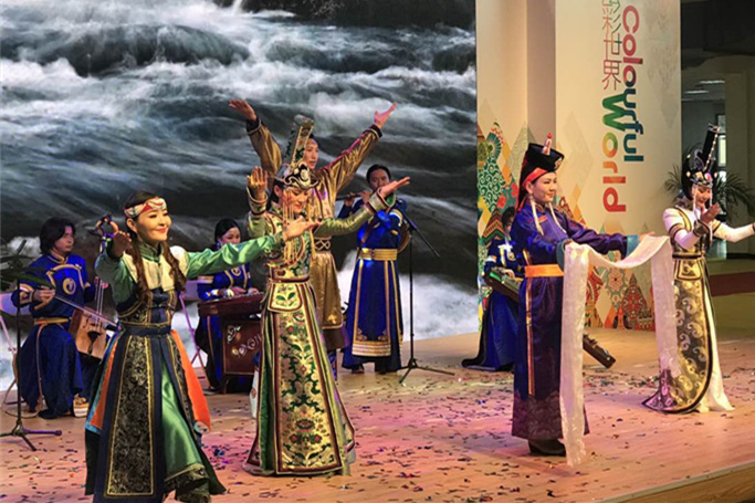 The Mongolian dance show. (Photo/ Qian Ding)