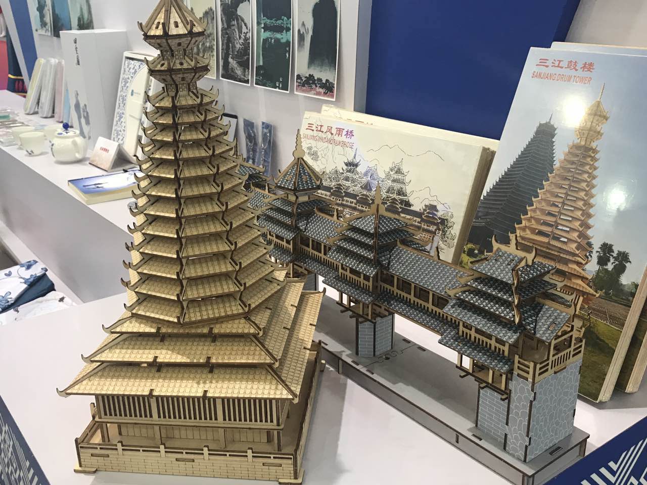 Artworks shown at the expo. (Photo/ Qian Ding)
