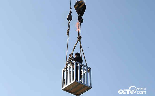 铁笼逃脱是否能够成功？