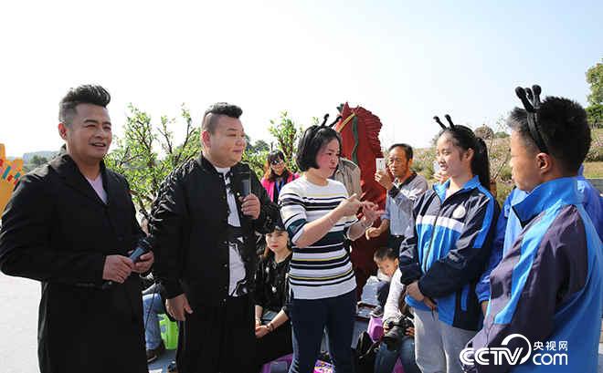 特校老师全场为特殊学生&ldquo;翻译&rdquo;节目