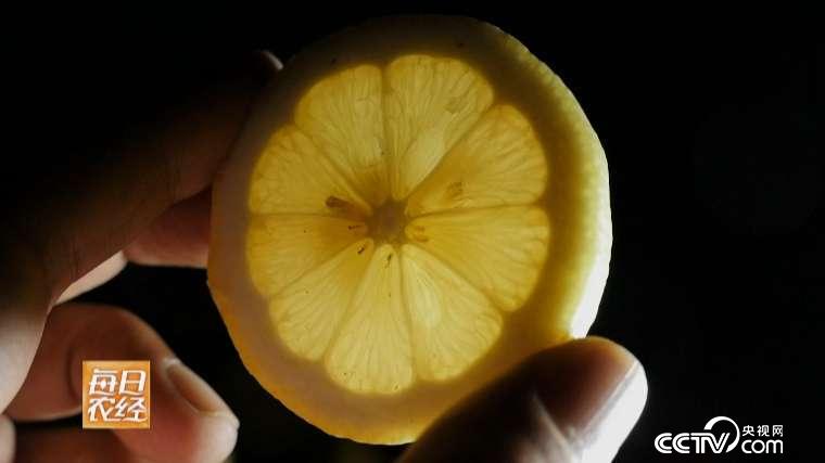 一道流传许久的家常菜 傣族柠檬鸡