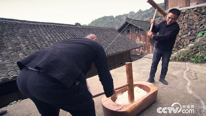 乡土:欢欢喜喜过苗年 1月11日