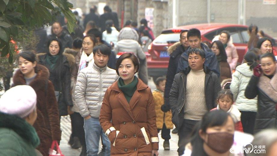 洗发工被打后进山寻财