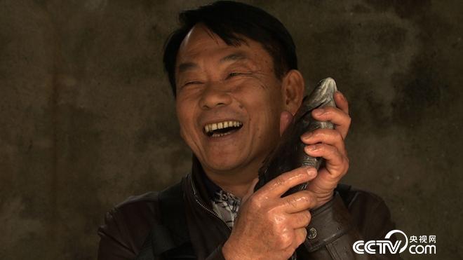 水下的稀奇财富 一个月要卖300万