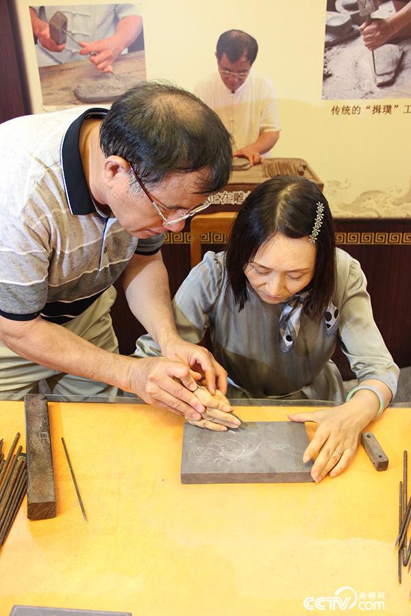 走进肇庆端砚文化村