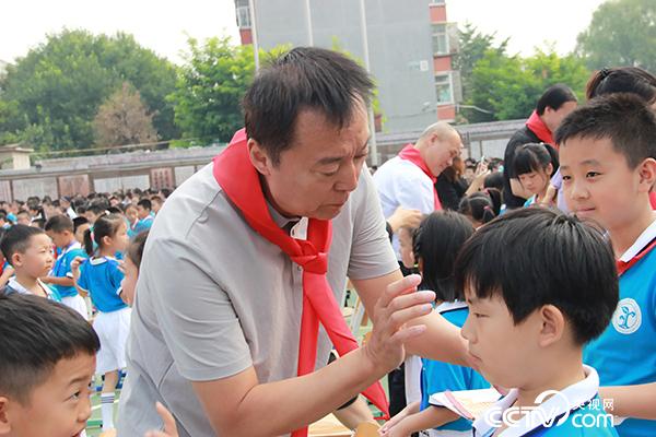 程宏为一年级新生朱砂启智