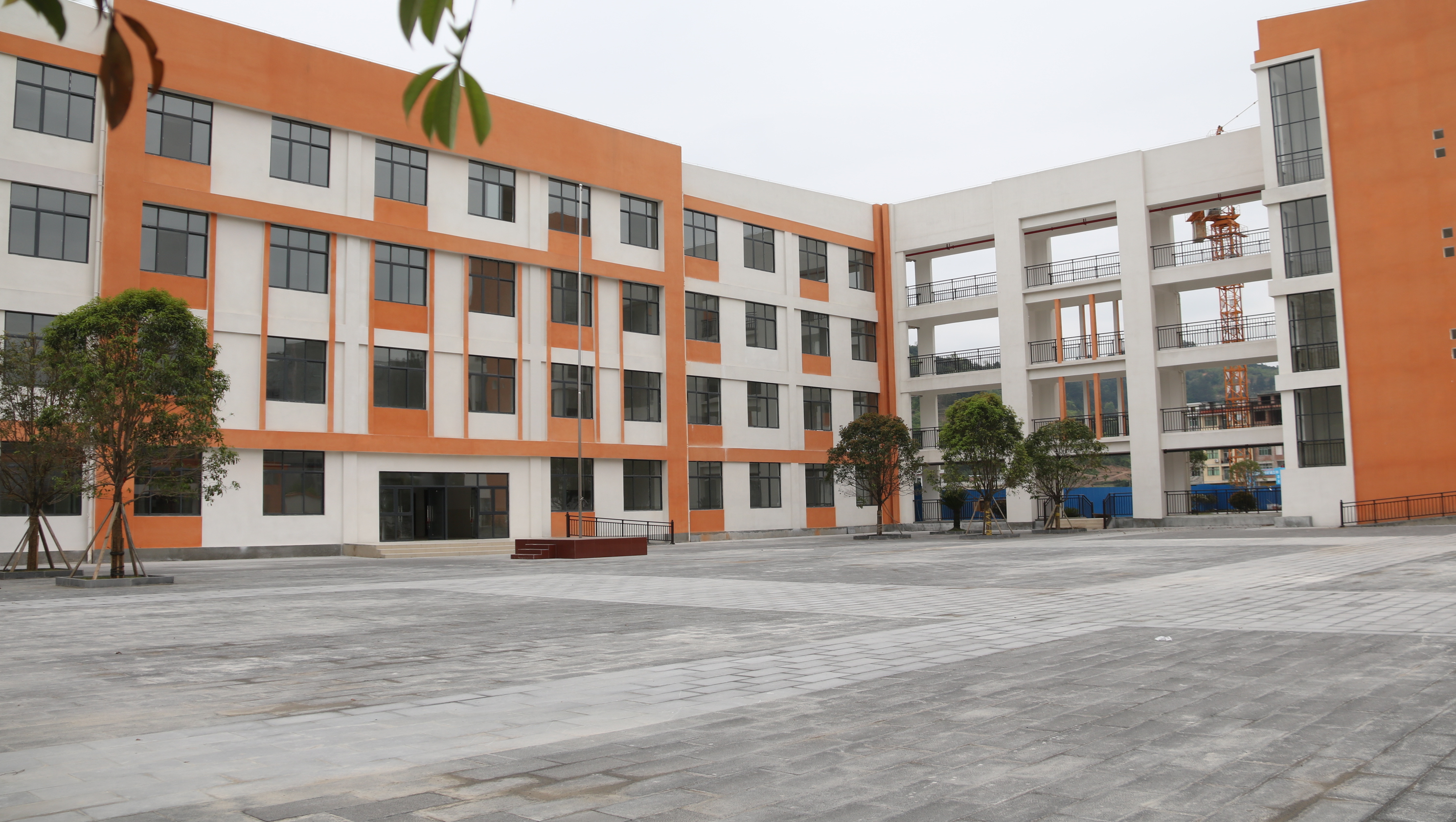 平塘县第四中学教学楼