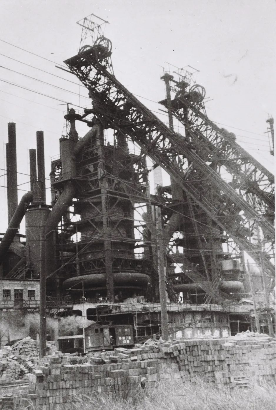 修复好的2号高炉