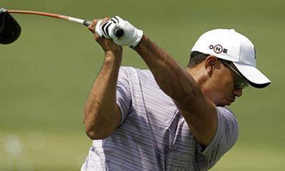 Tiger&nbsp;Woods&nbsp;practices&nbsp;on&nbsp;the&nbsp;driving&nbsp;range&nbsp;for&nbsp;the&nbsp;Masters&nbsp;golf&nbsp;tournament&nbsp;in&nbsp;Augusta,&nbsp;Ga.&nbsp;Sunday,&nbsp;April&nbsp;4,&nbsp;2010.&nbsp;The&nbsp;tournament&nbsp;begins&nbsp;Thursday,&nbsp;April,&nbsp;8.&nbsp;(AP&nbsp;Photo/Charlie&nbsp;Riedel)