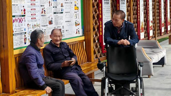 湖南娄底：政企协同 “基金+保险”破解万人搬迁后扶难题