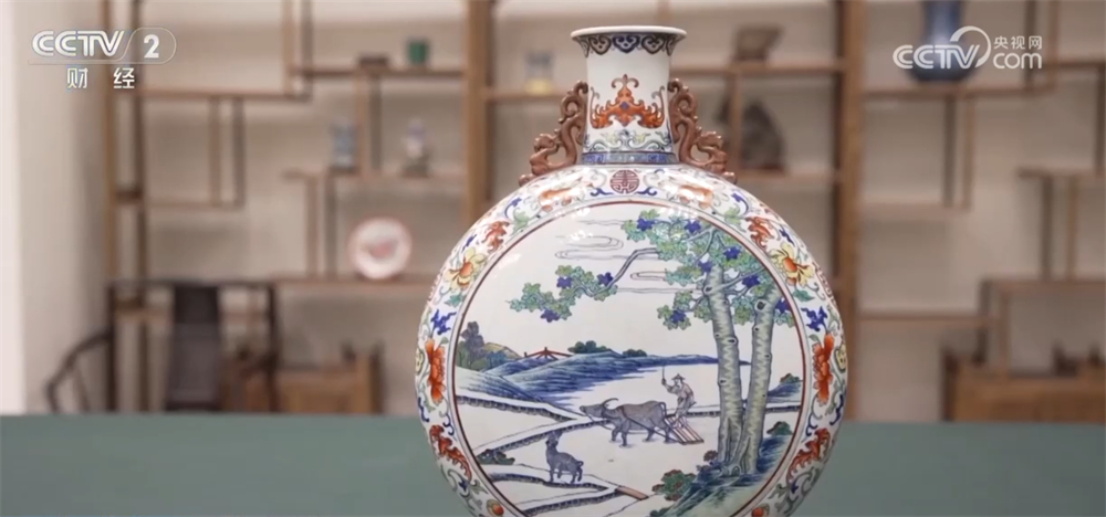 中国古美街 大明成化五彩人物壺 中国古美街 大明成化五彩人物壺 - メルカリ