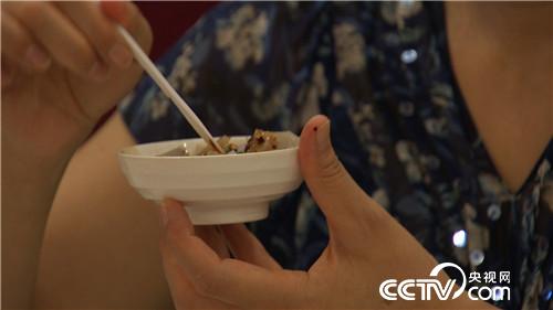 好吃男人把一元小吃卖出千万财