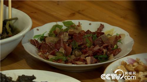 三年等一回 一根猪腿2000多(2016.12.23 )