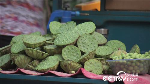 致富经：跟媳妇撒谎 跟姐夫较劲 赚得千万财(20170728)