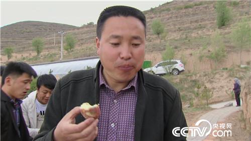 致富经：老爷们 女汉子 赚钱一个赛一个(20171020)