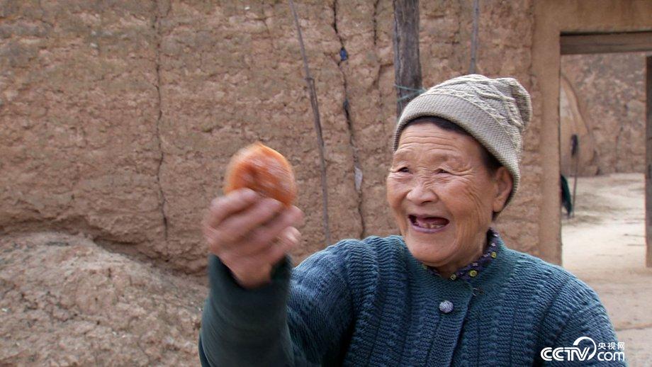 50天入2000万 小镇女人古法赚钱