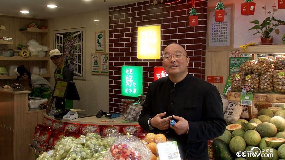 把成功秘诀戴在手指上的人