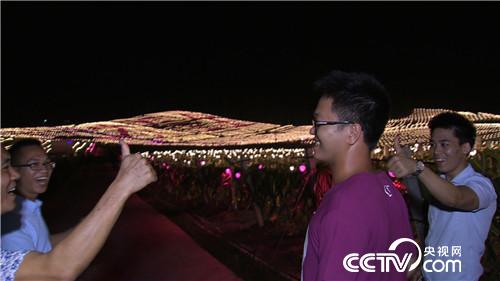 [致富经]灯下来财 94年小伙卖上亿元的秘密20180816 