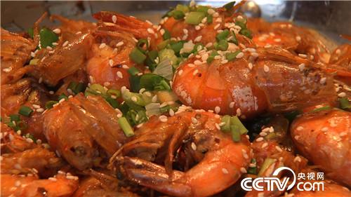 [致富经]憋屈大叔被逼养虾 靠一个字年卖千万 20180918 