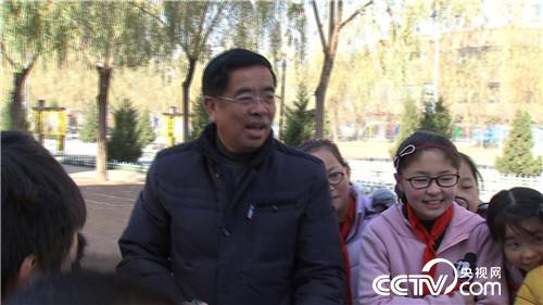 [致富经]两次三番斗荒滩 鹅卵石间赚大钱 20181227 